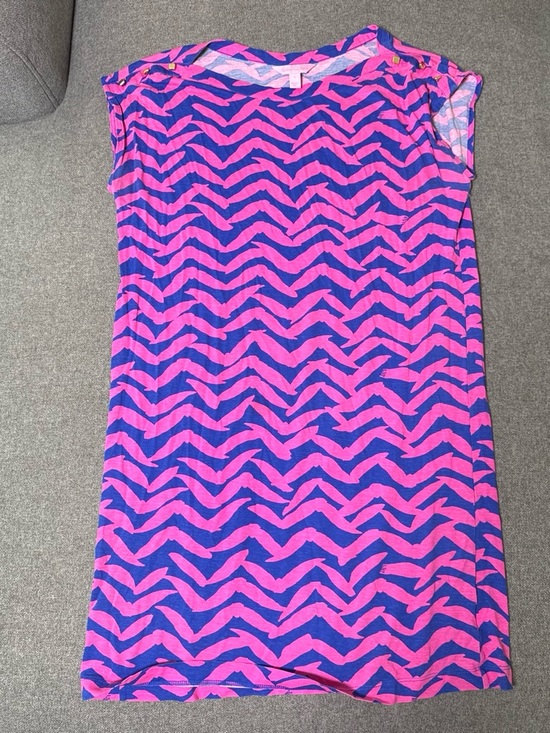 Lilly Pulitzer Dresses & Skirts - Lilly Pulitzer Pink & Blue Print T-Shirt Dress Size Small